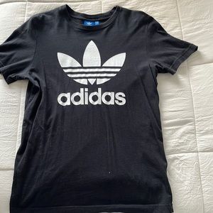 black adidas tee